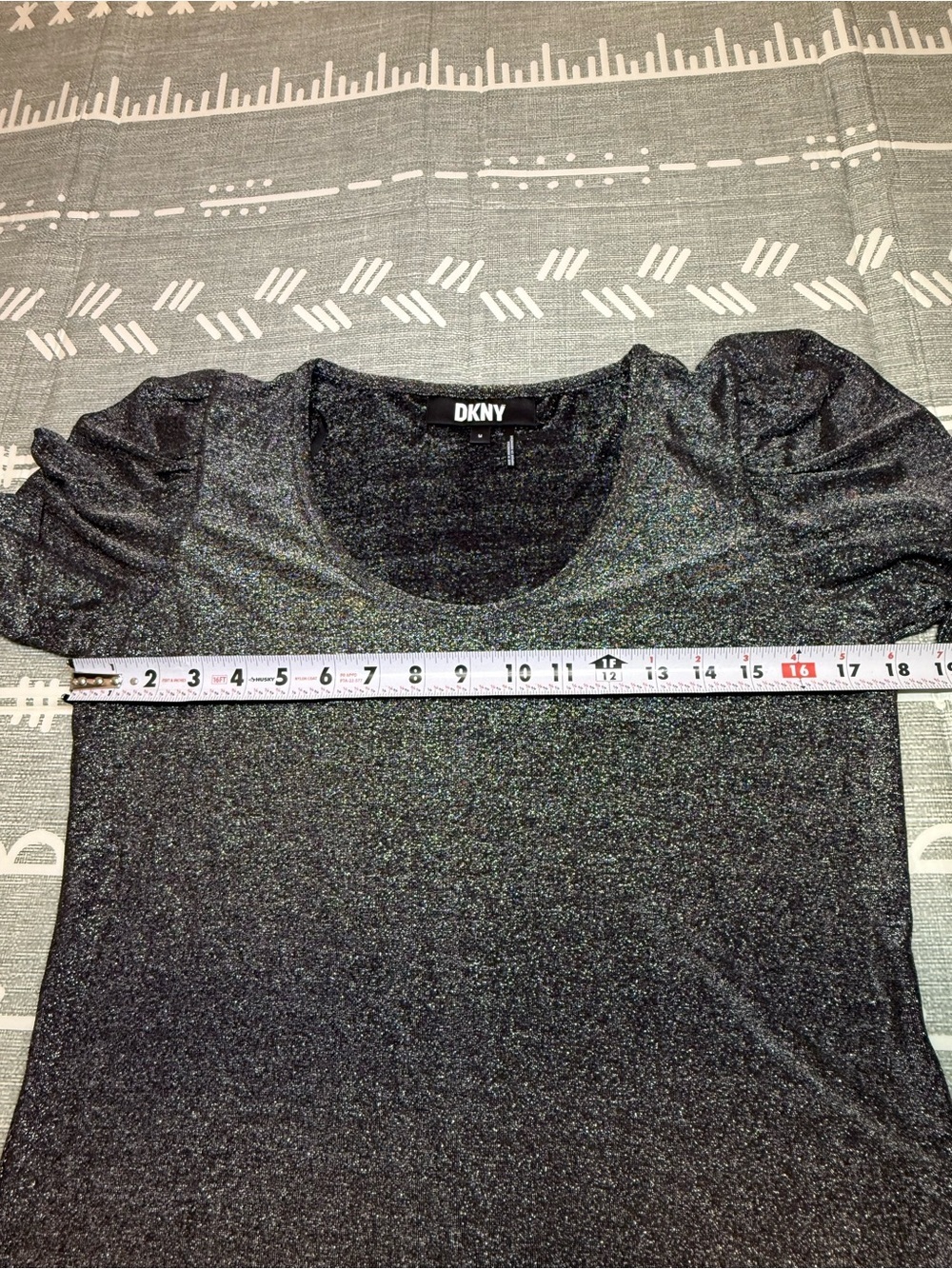 DKNY Metallic Shimmer Puff Sleeve Top - Picture 7 of 8
